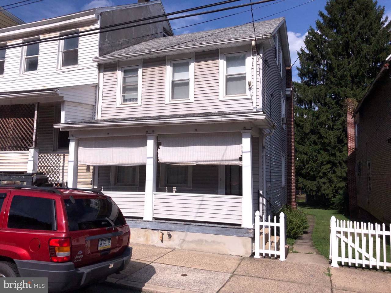 521 Washington Street - Photo 1