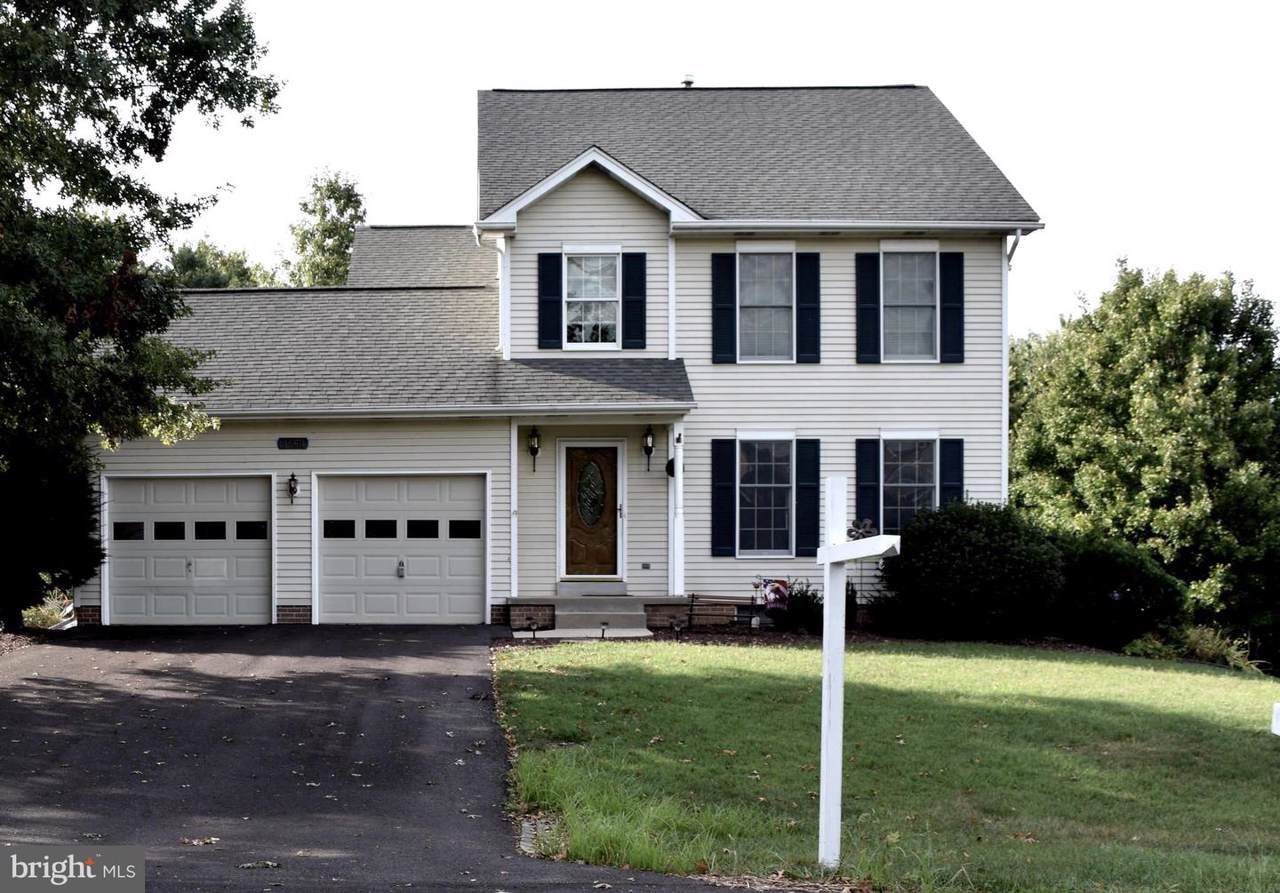 4660 Newington Road - Photo 1