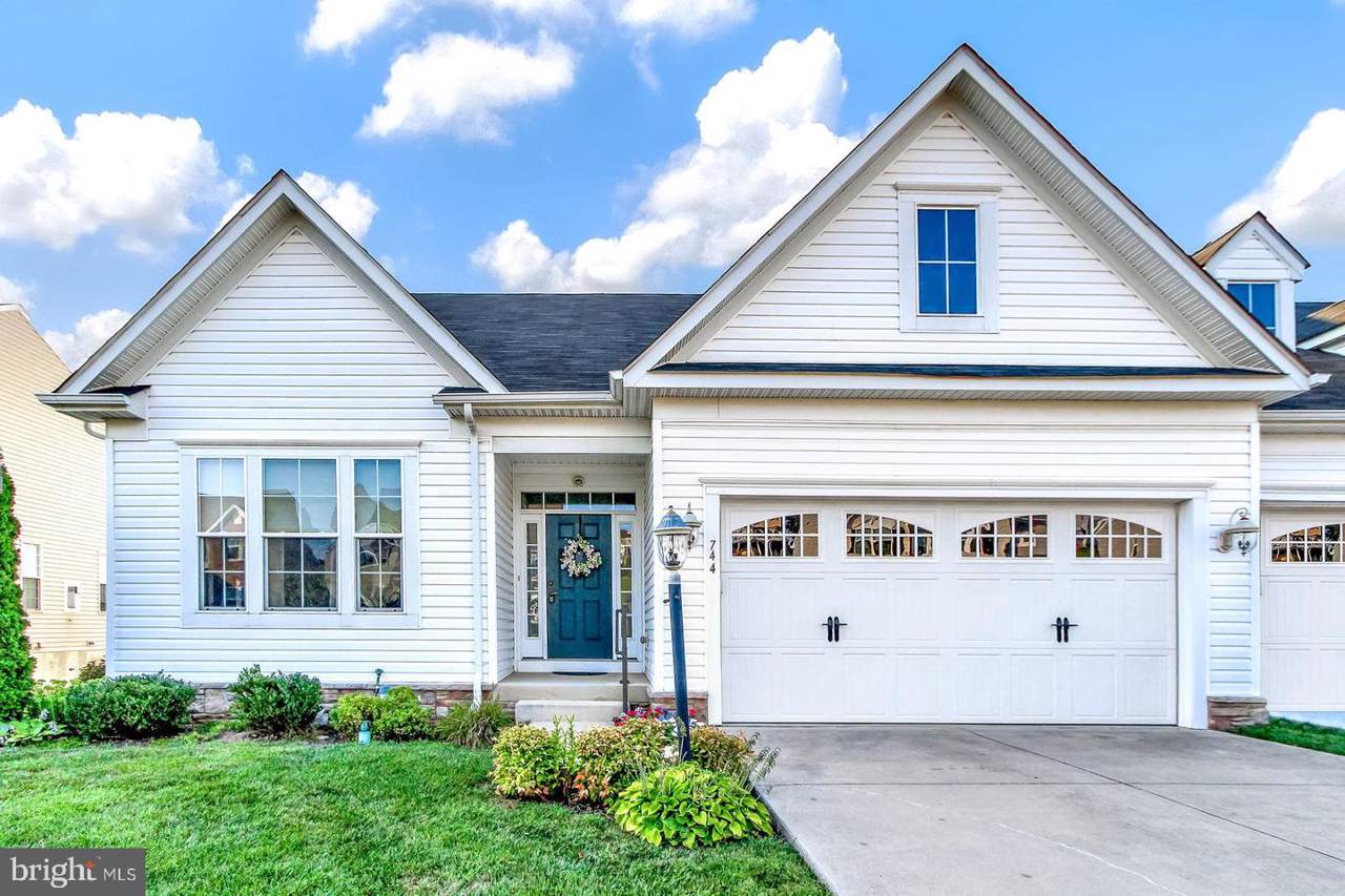 744 Lake Redman Court - Photo 1