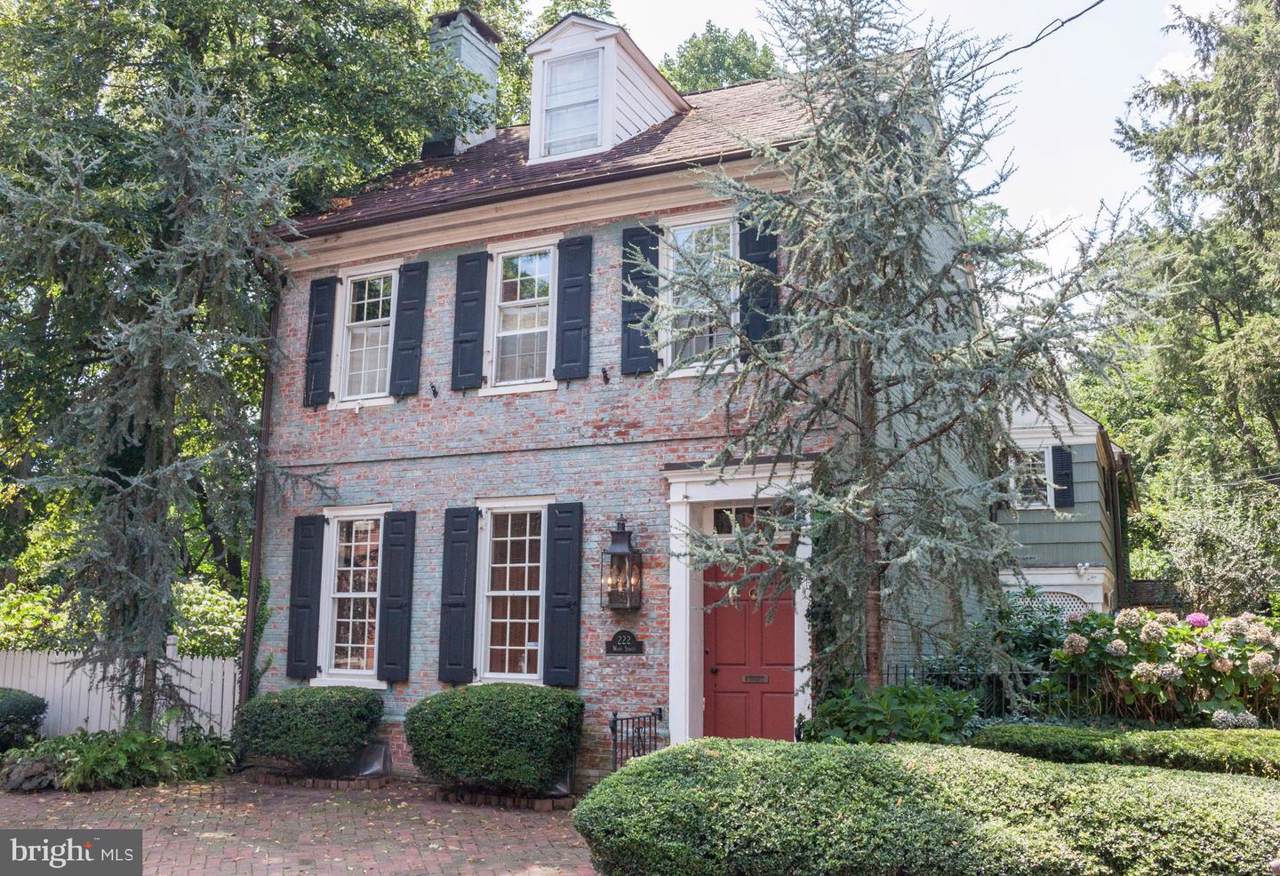 222 Wood Street - Photo 1