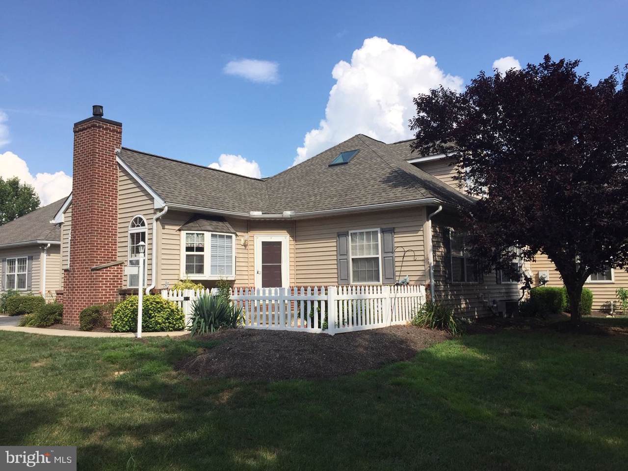 302 Homestead Lane - Photo 1
