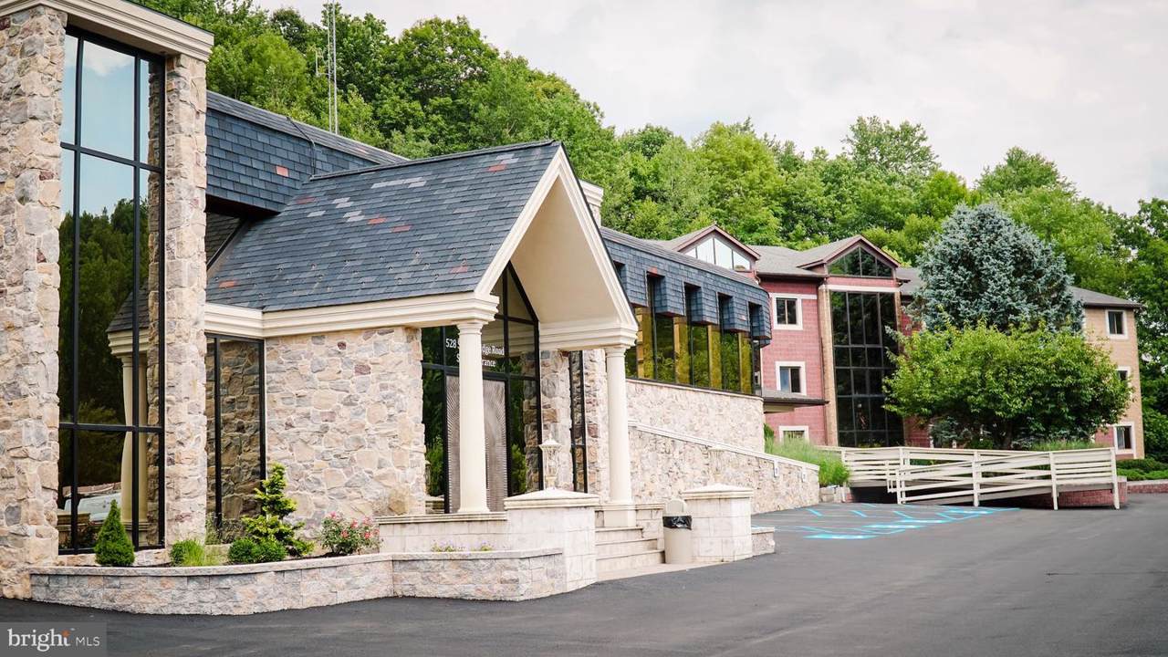 528 Seven Bridge Road - Photo 1