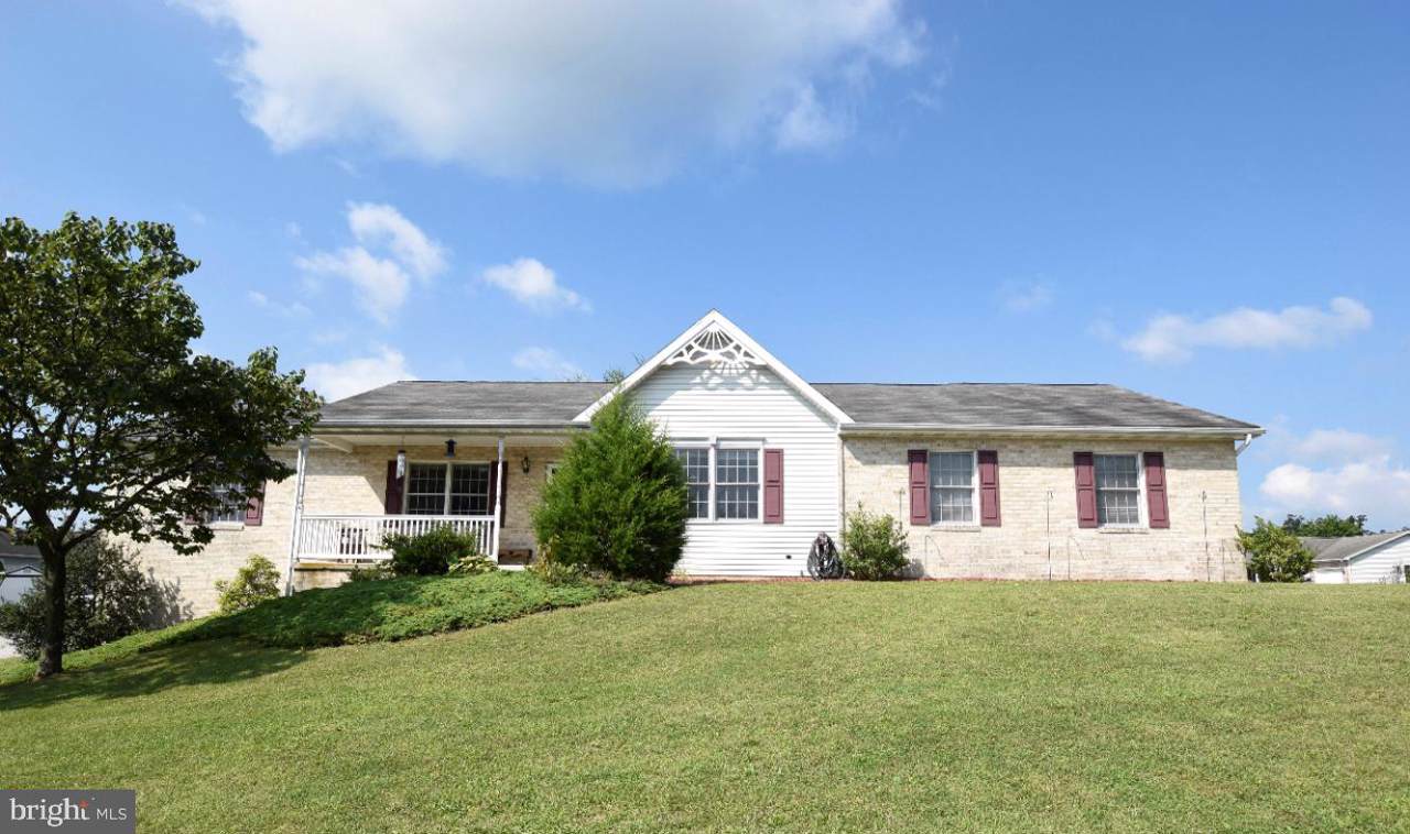 131 Mount Carmel Drive - Photo 1
