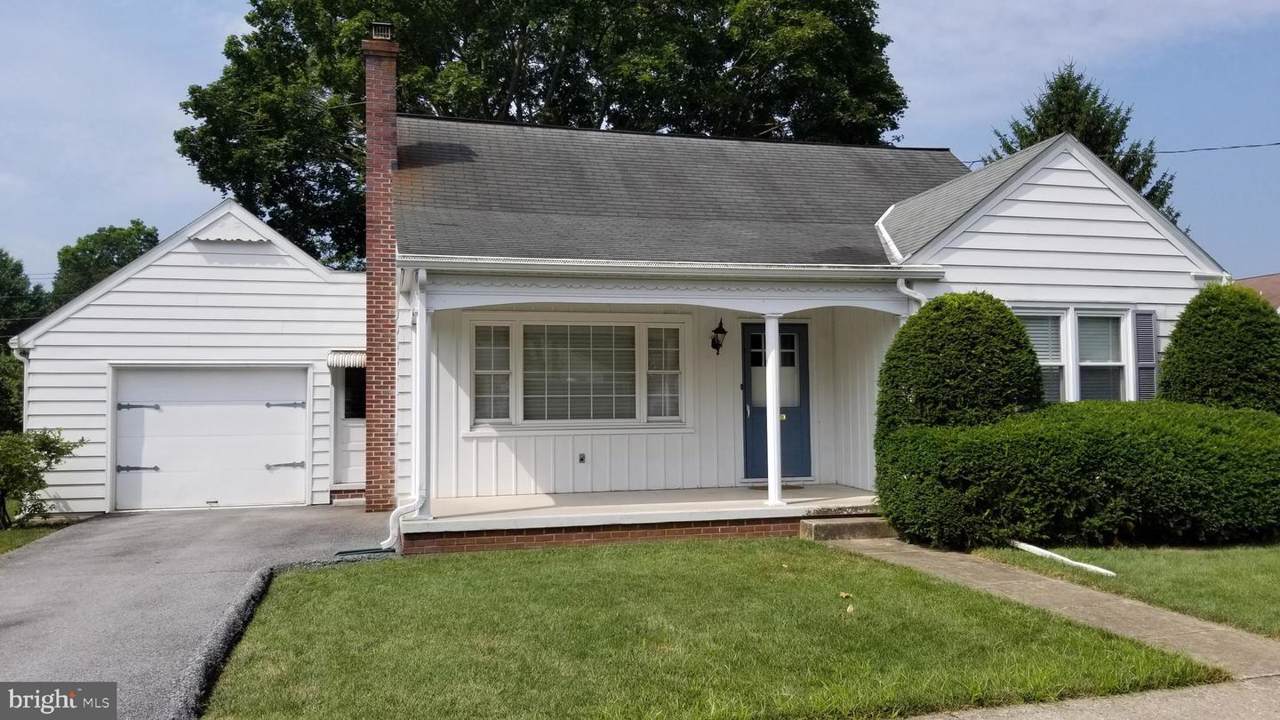 16 Laurel Street - Photo 1