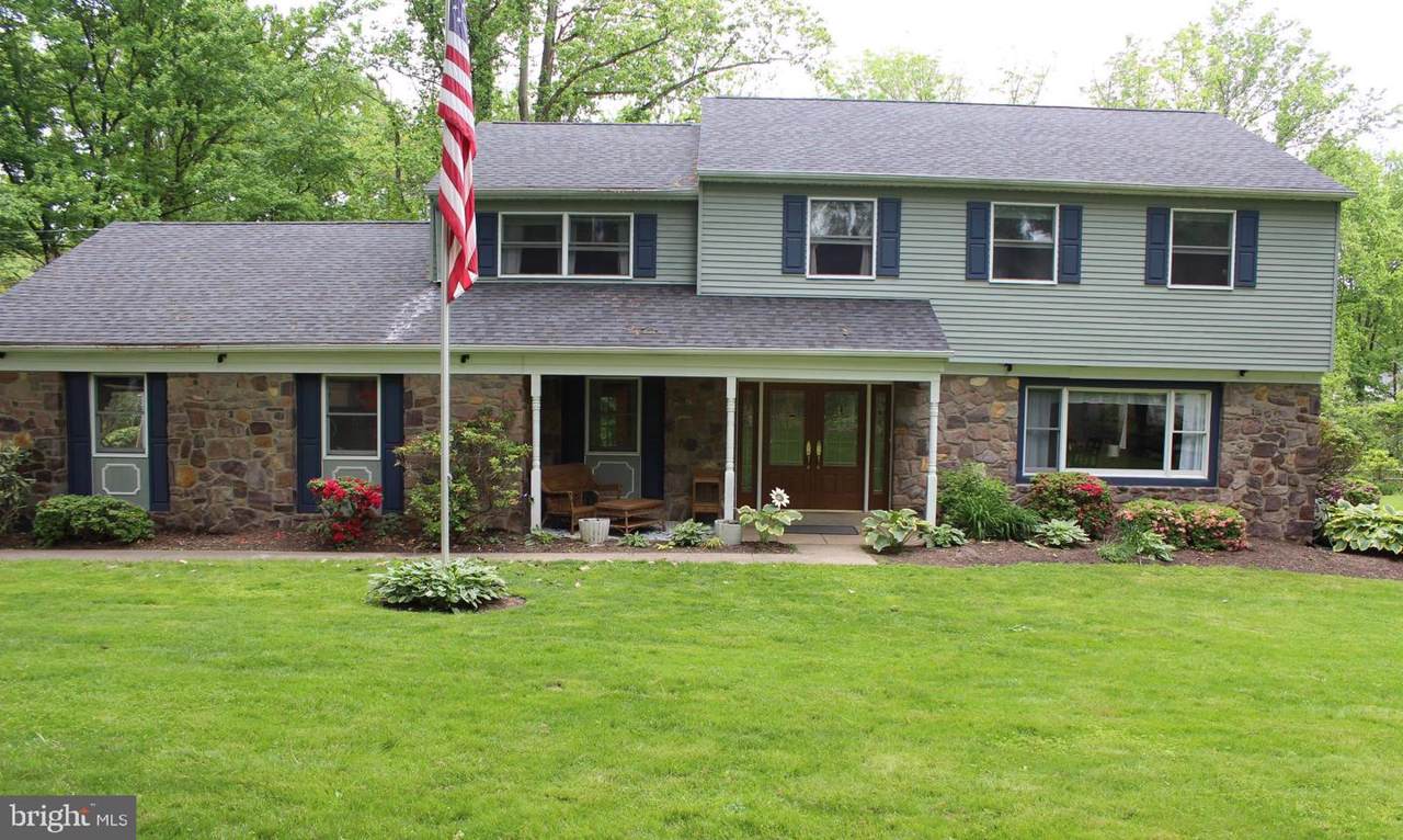 1379 Old Ford Road - Photo 1