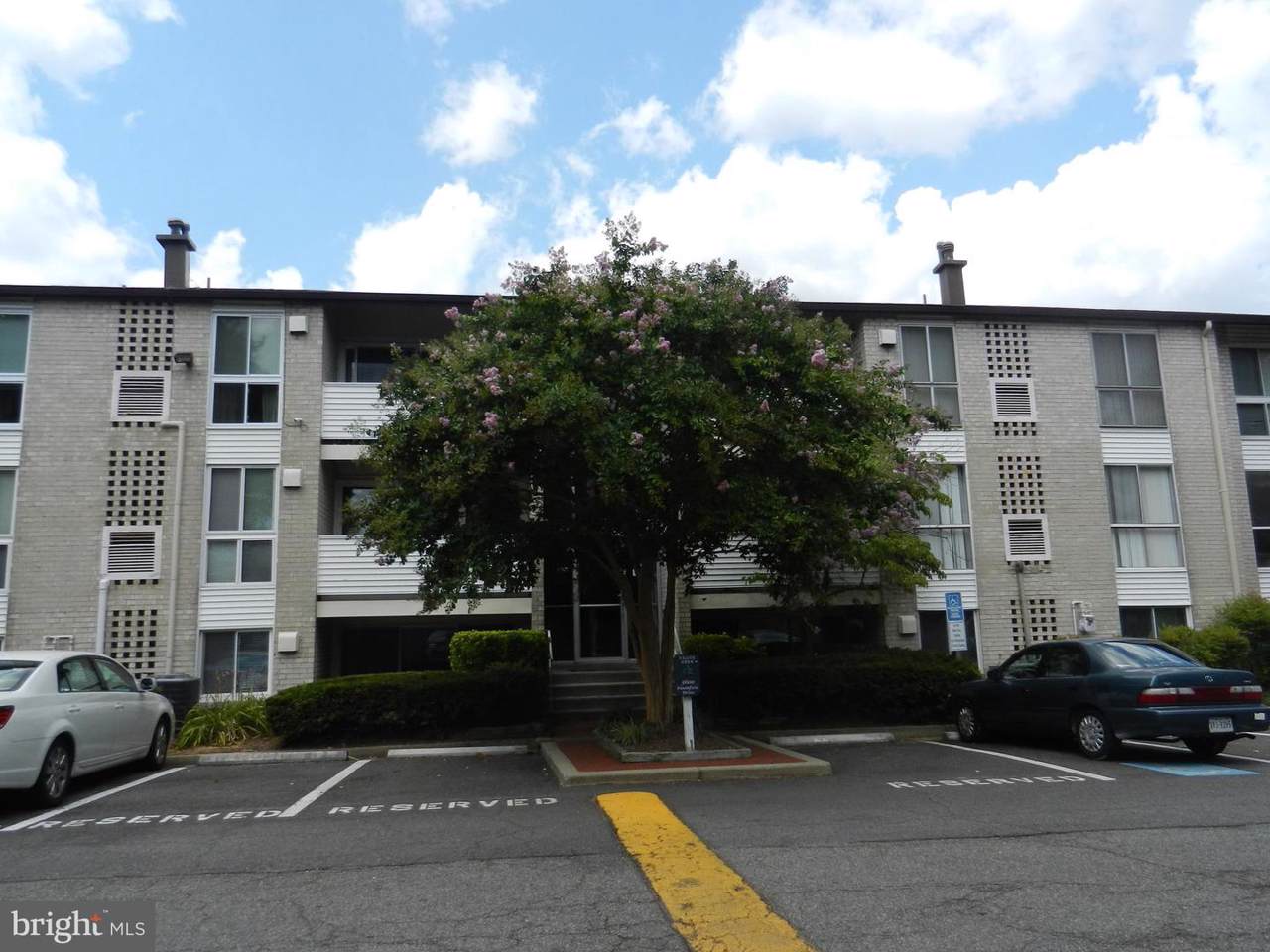 5600 Bloomfield Drive - Photo 1