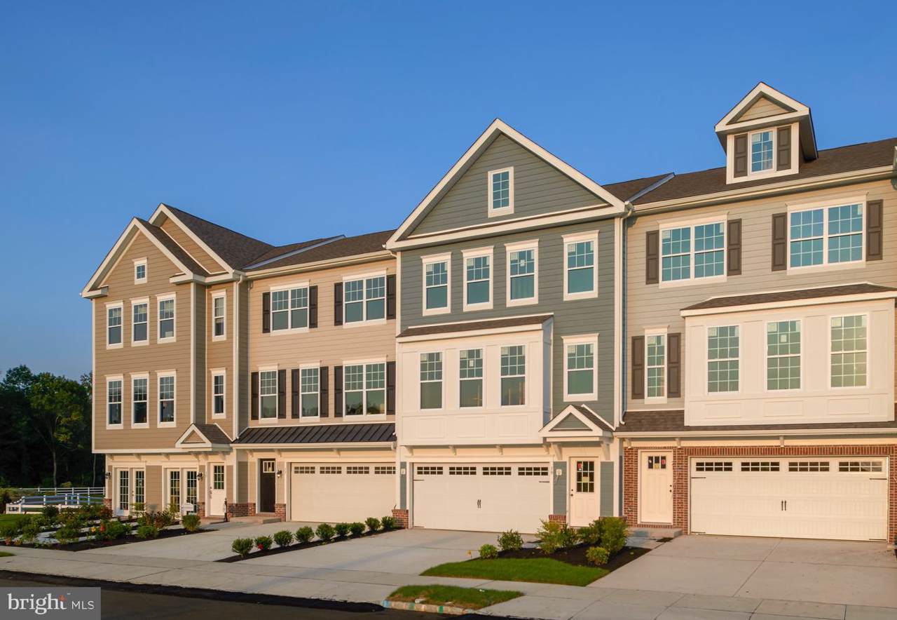 4 Bluff Court - Photo 1