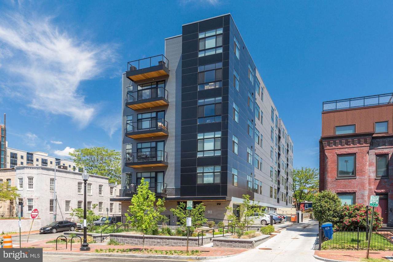 911 2ND Street - Photo 1