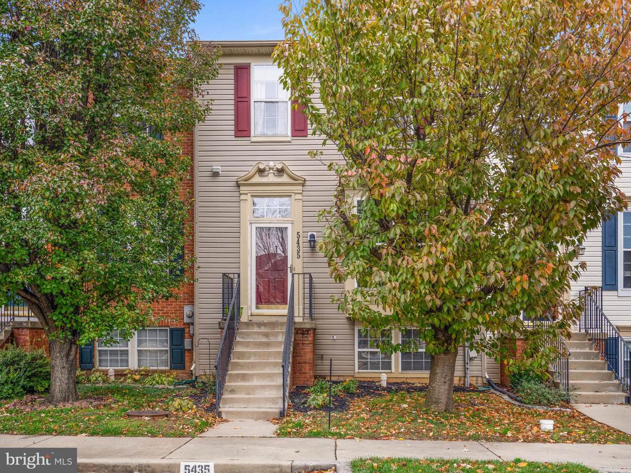 5435 Lyndale Way - Photo 1