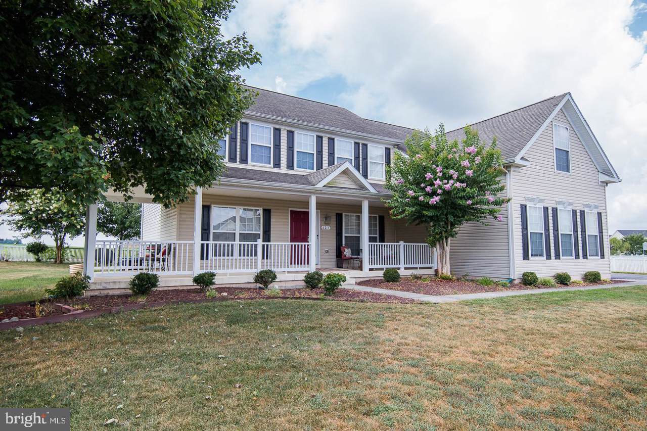 623 Sedgewick Drive - Photo 1