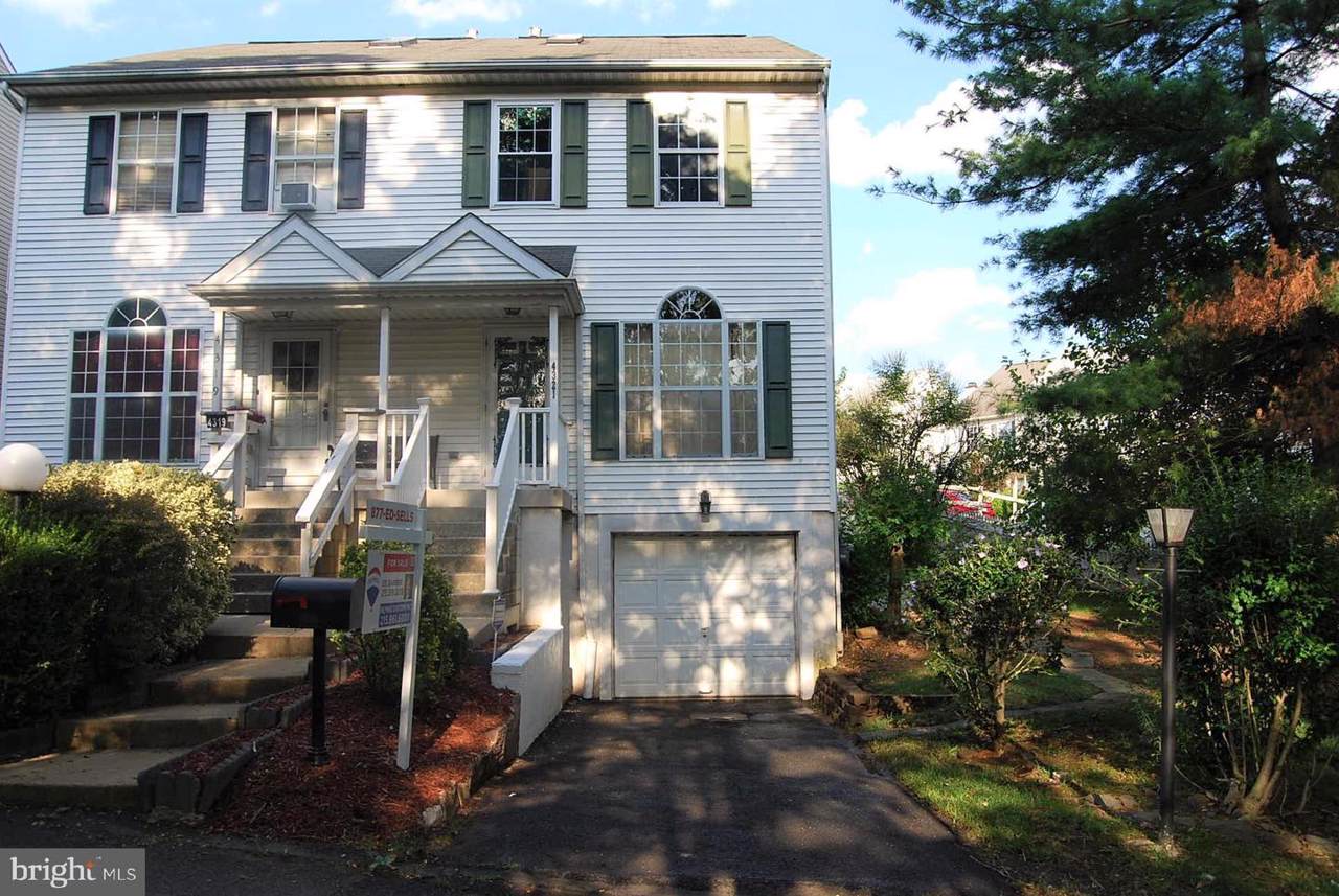 4321 Enfield Avenue - Photo 1