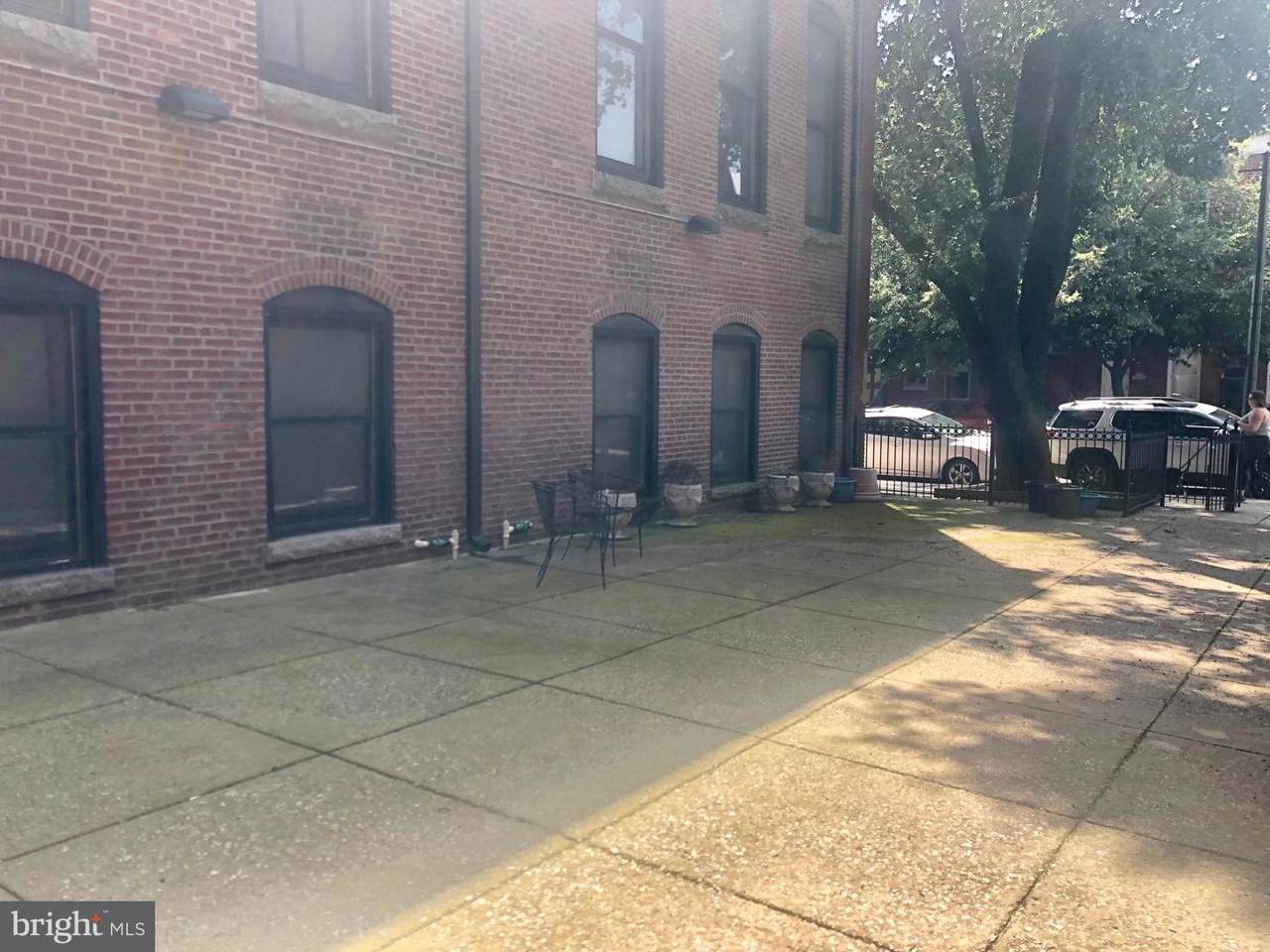 511 Bond Street - Photo 1