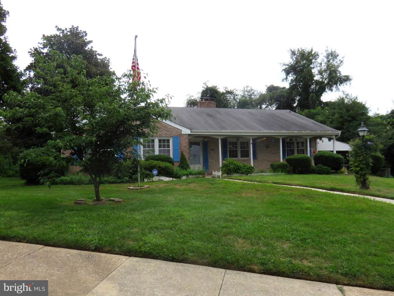 946 Breezewick Circle - Photo 1