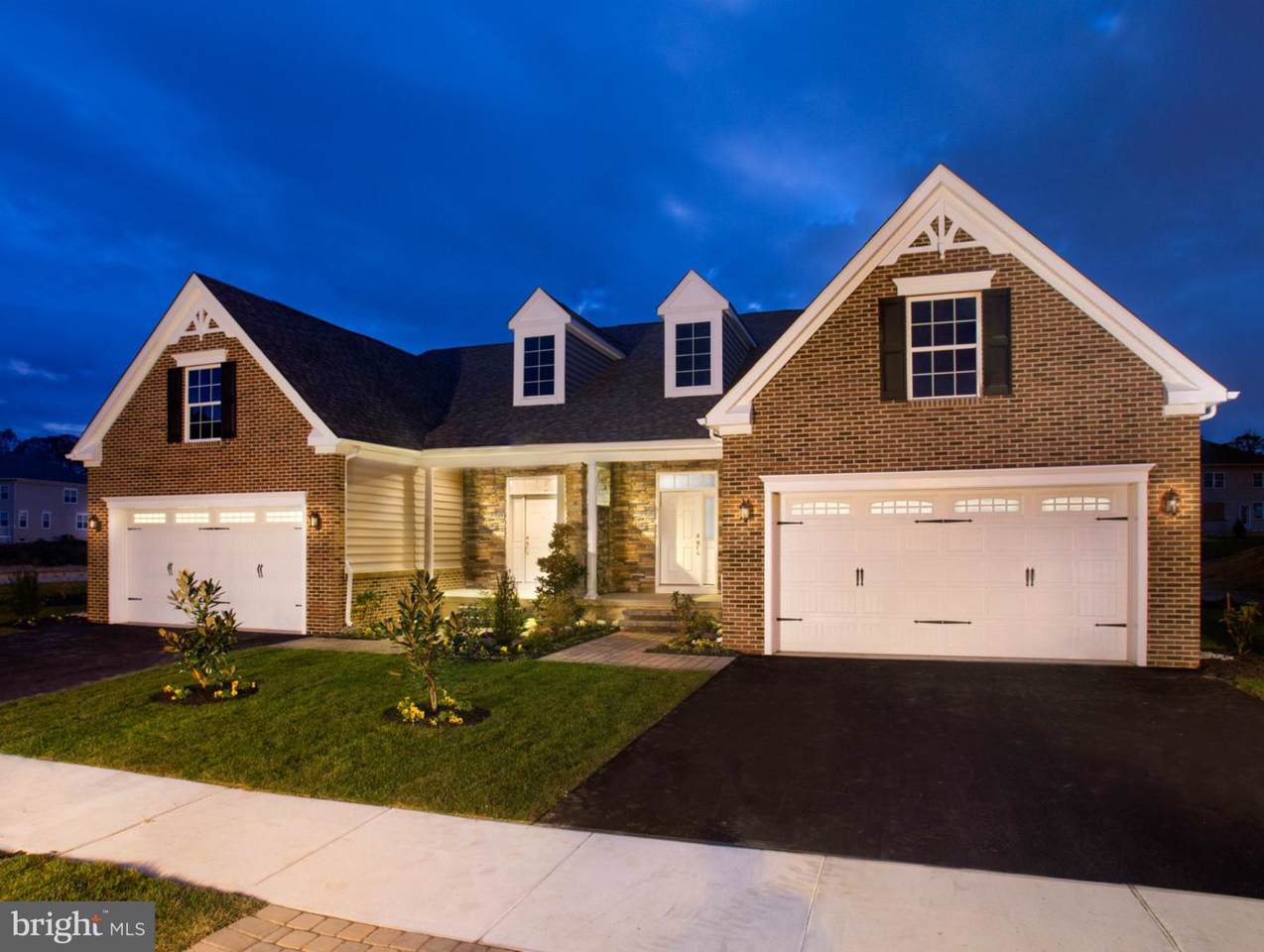 143 Sirius Drive - Photo 1