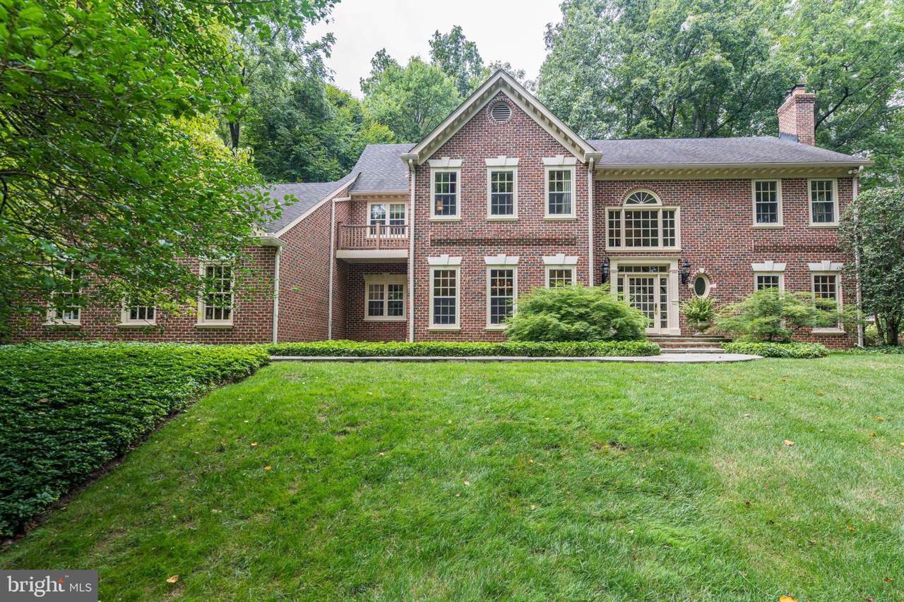 9404 Lagovista Court - Photo 1