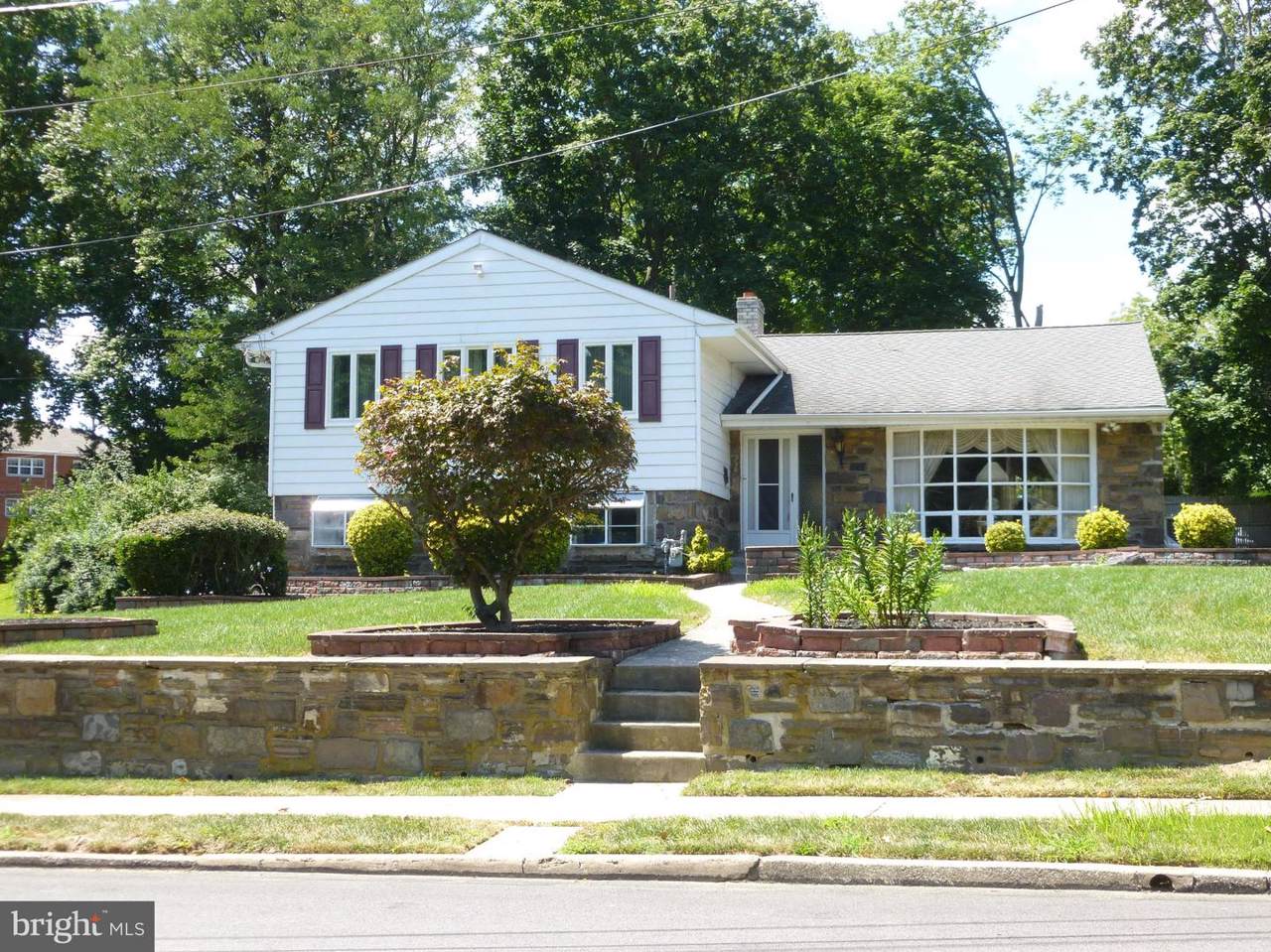 7910 Louise Lane - Photo 1