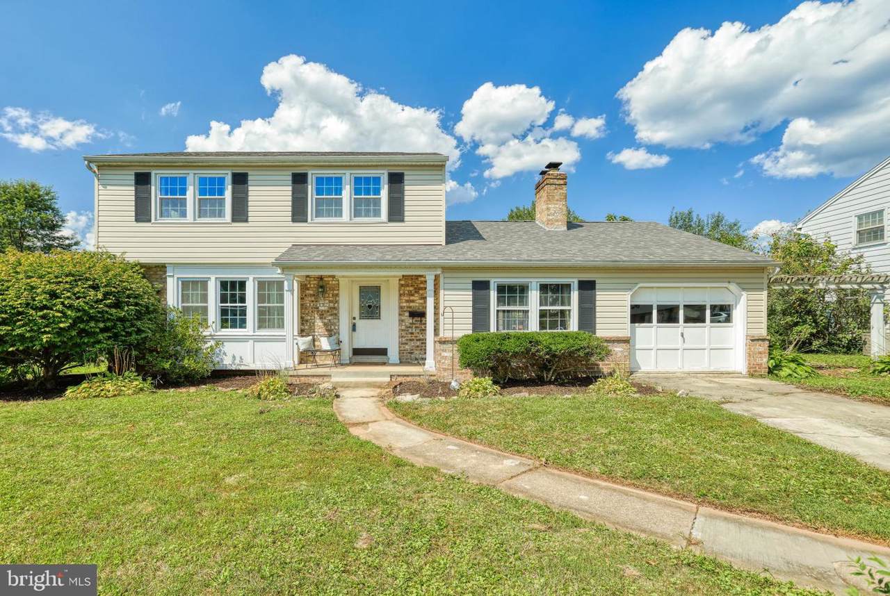 4604 Danbury Road - Photo 1
