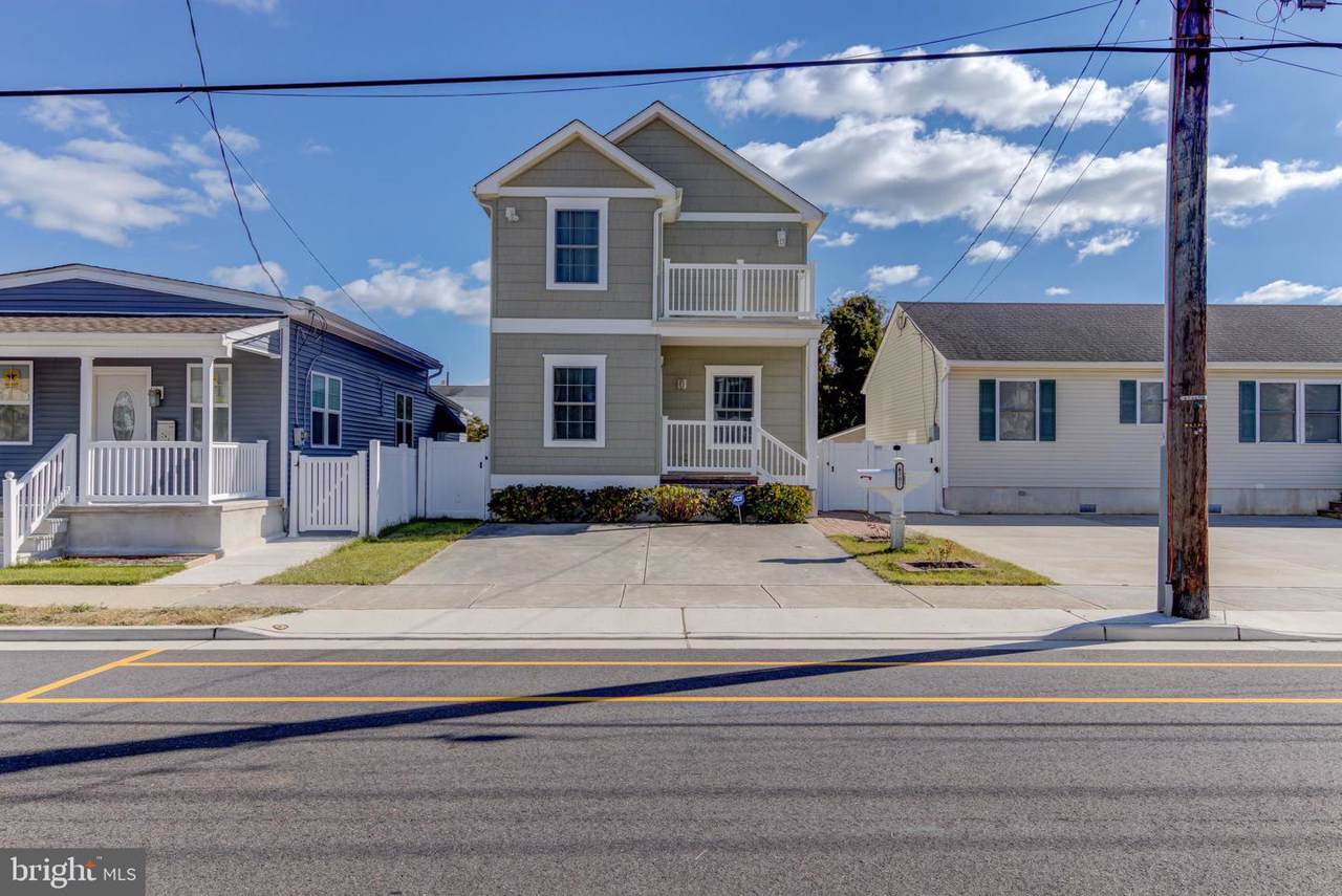 4107 Arctic Avenue - Photo 1