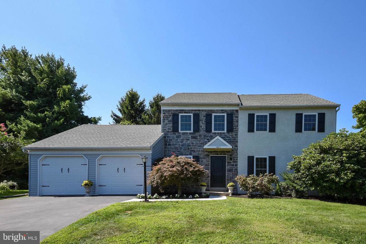 1601 Squire Drive - Photo 1