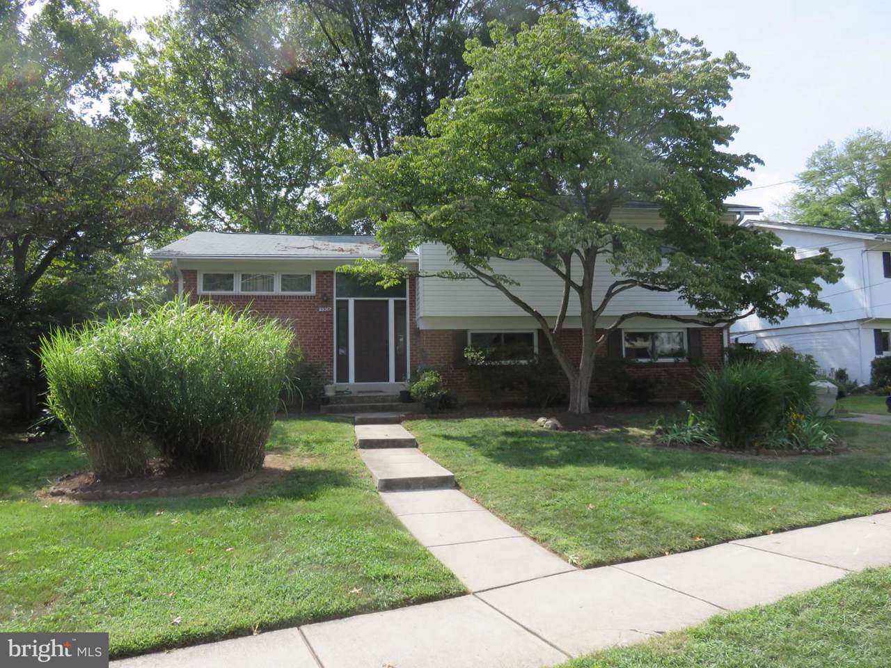 9908 Ashburton Lane - Photo 1