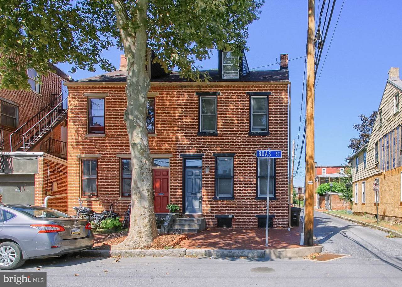 302 Boas Street - Photo 1
