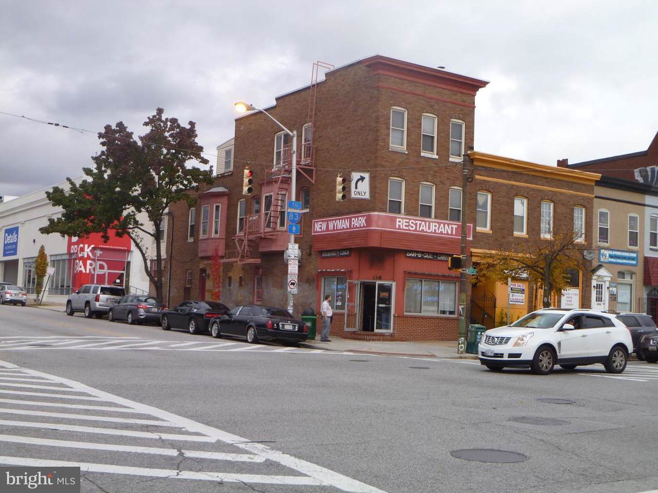 138 25TH Street - Photo 1