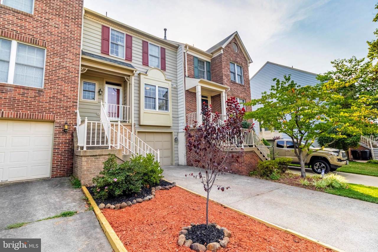 7931 Blue Gray Circle - Photo 1