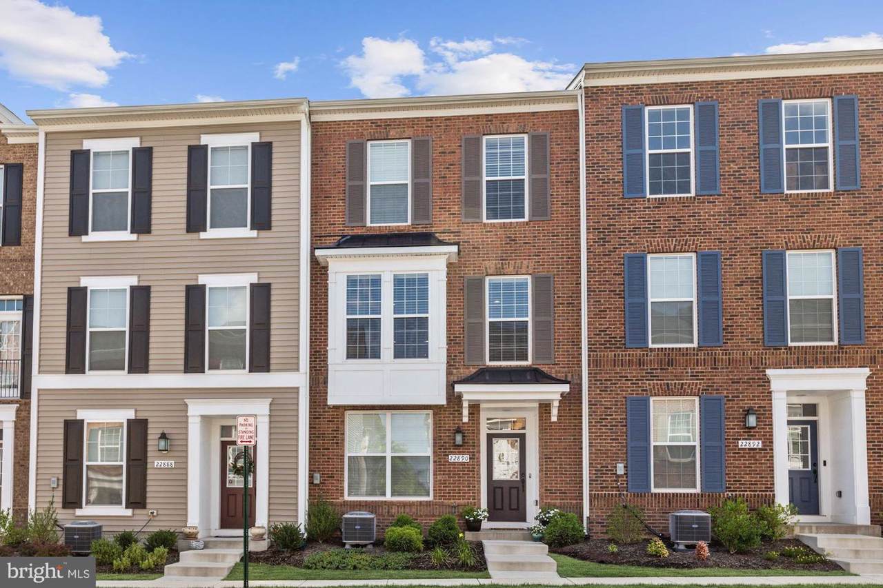 22890 Eileen Square - Photo 1