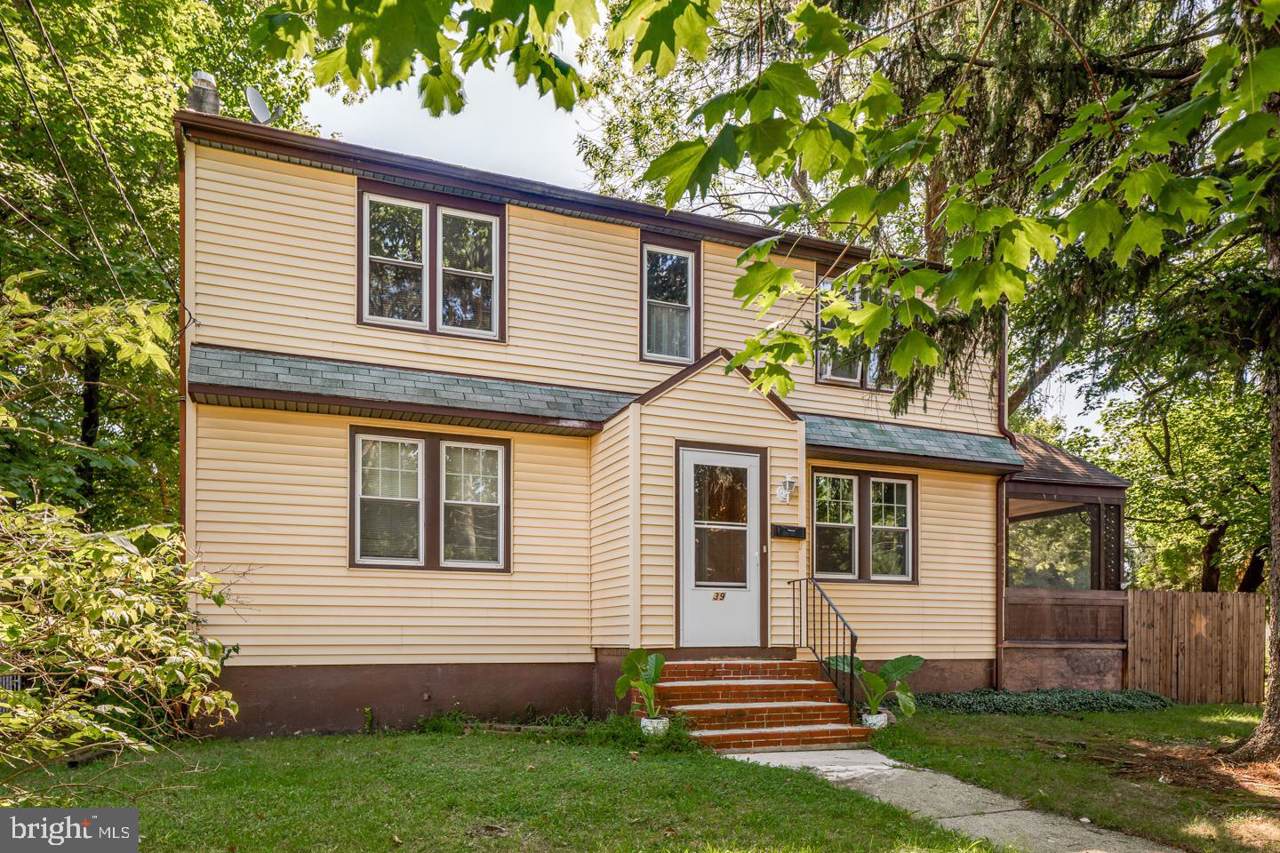 39 Terrace Avenue - Photo 1