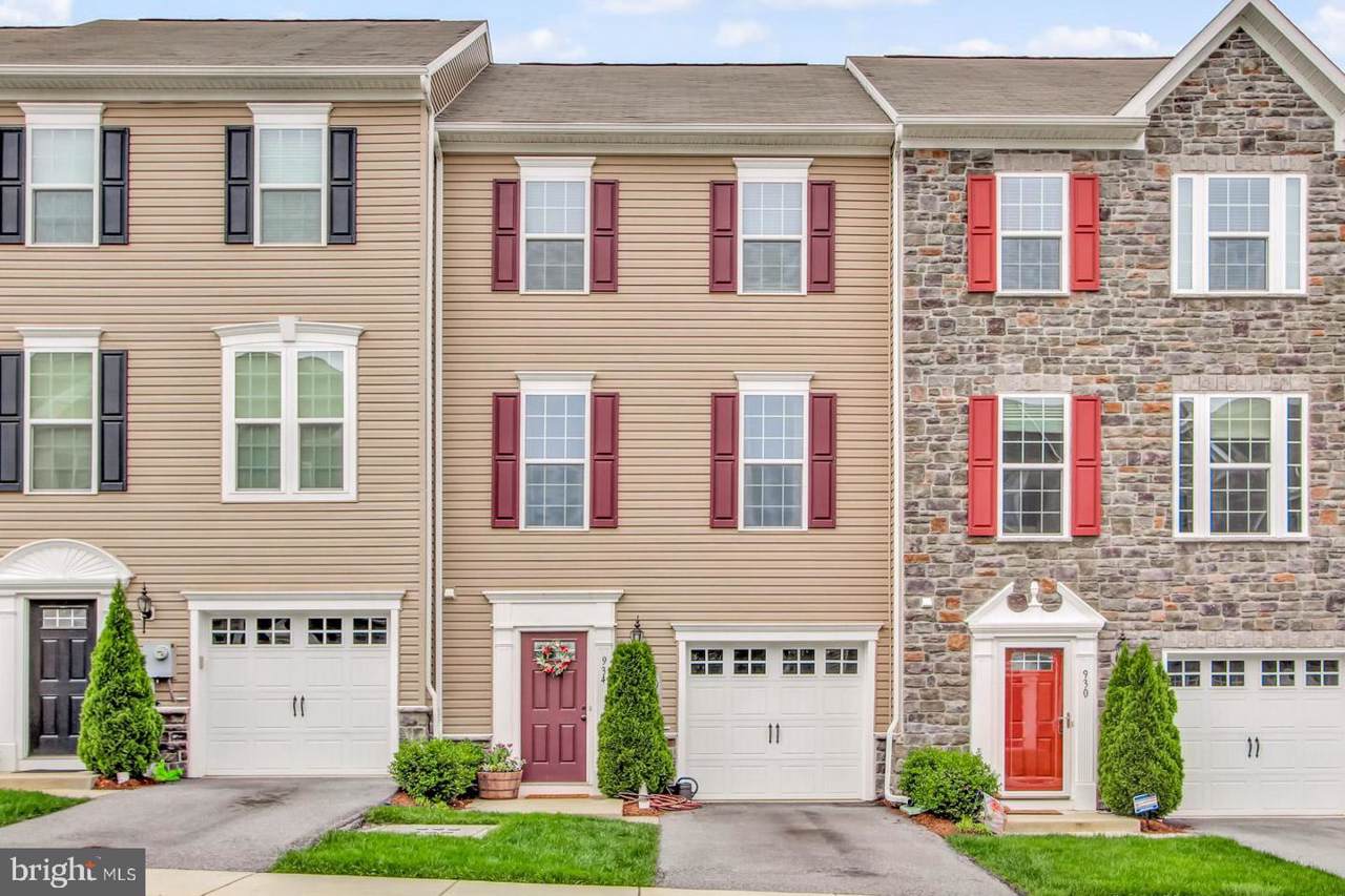 934 Brechin Lane - Photo 1