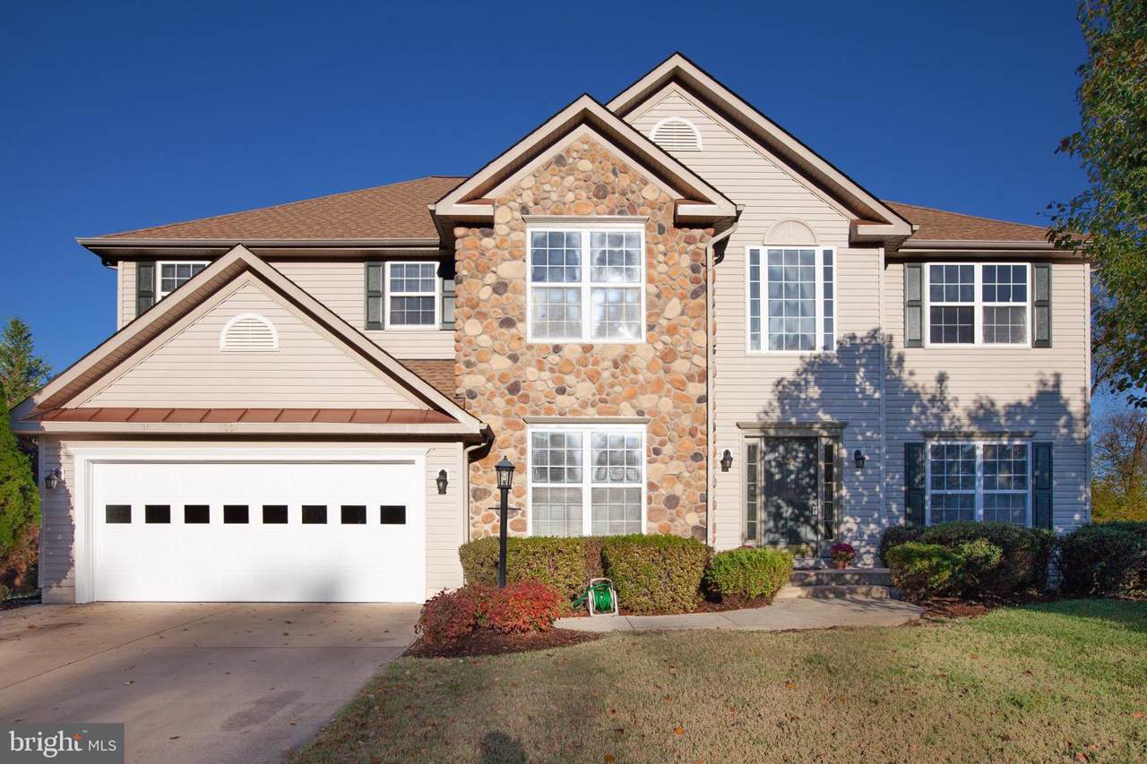 1001 Century Oak Drive - Photo 1
