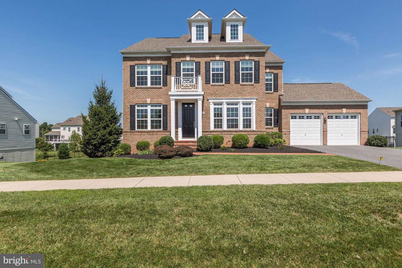 5805 Coppelia Drive - Photo 1
