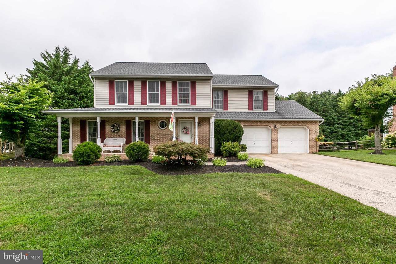 1827 Hamlet Pl N - Photo 1