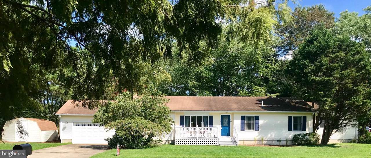 10 Grants Avenue - Photo 1