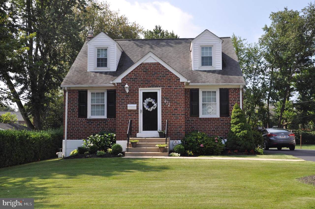 472 Larchwood Road - Photo 1