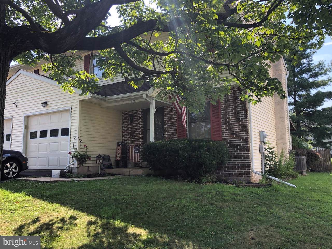 120 Julie Ann Court - Photo 1