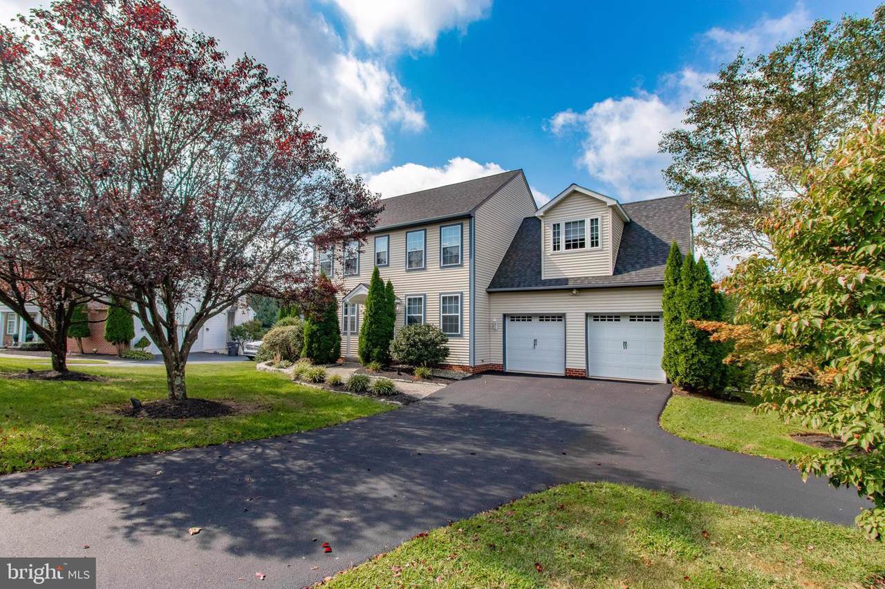 937 Baylowell Drive - Photo 1