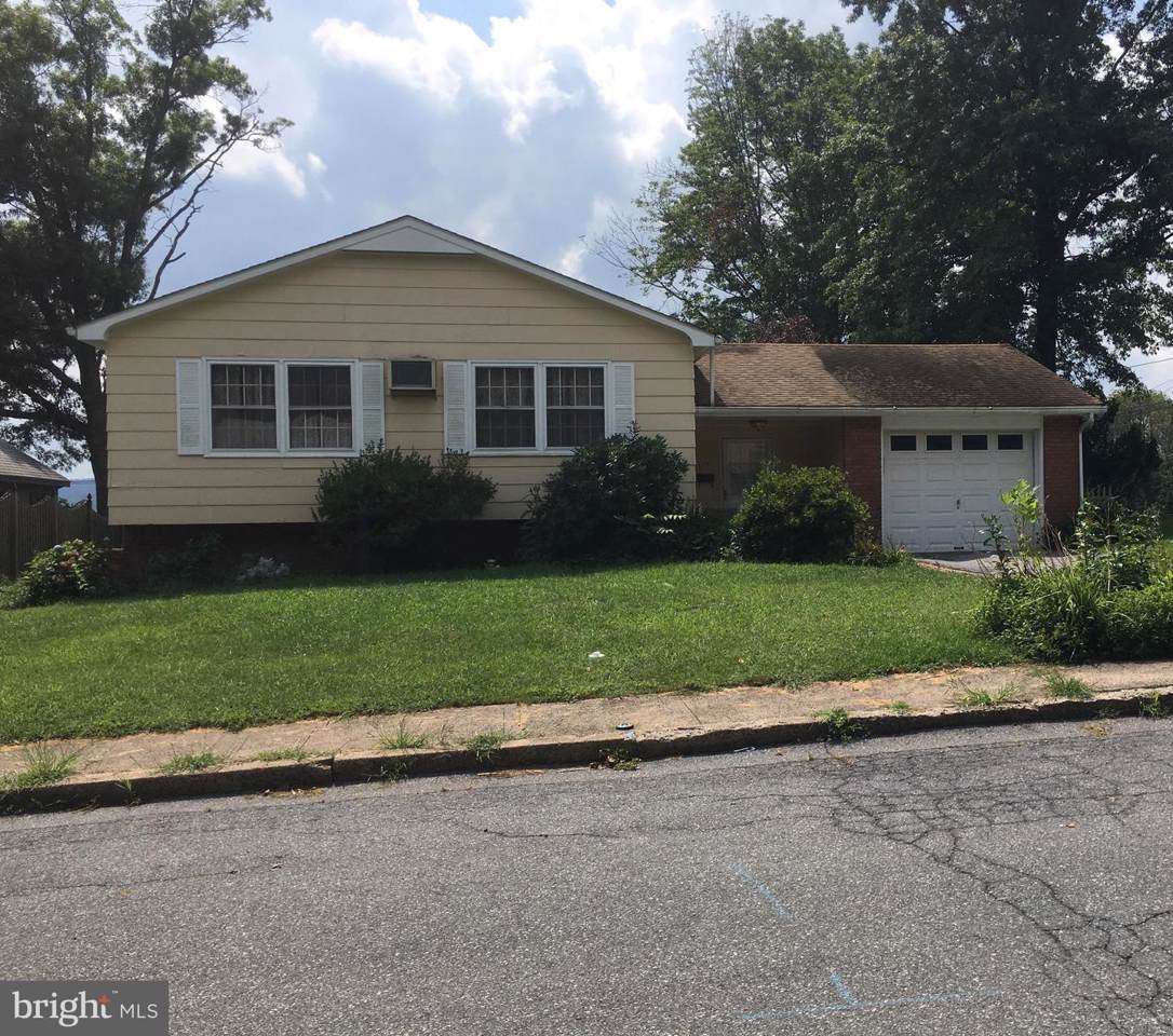 716 Sylvan Drive - Photo 1