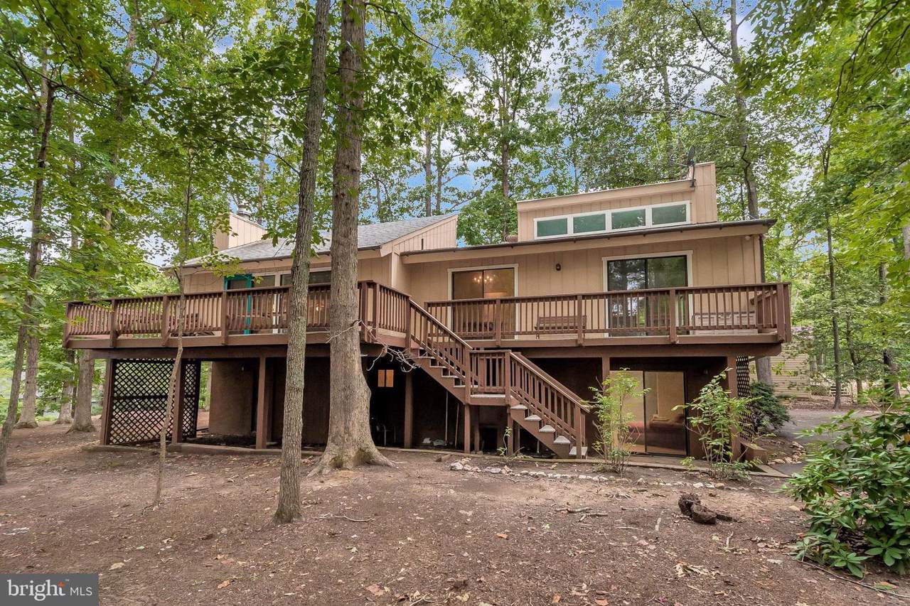 400 Wakefield Drive - Photo 1