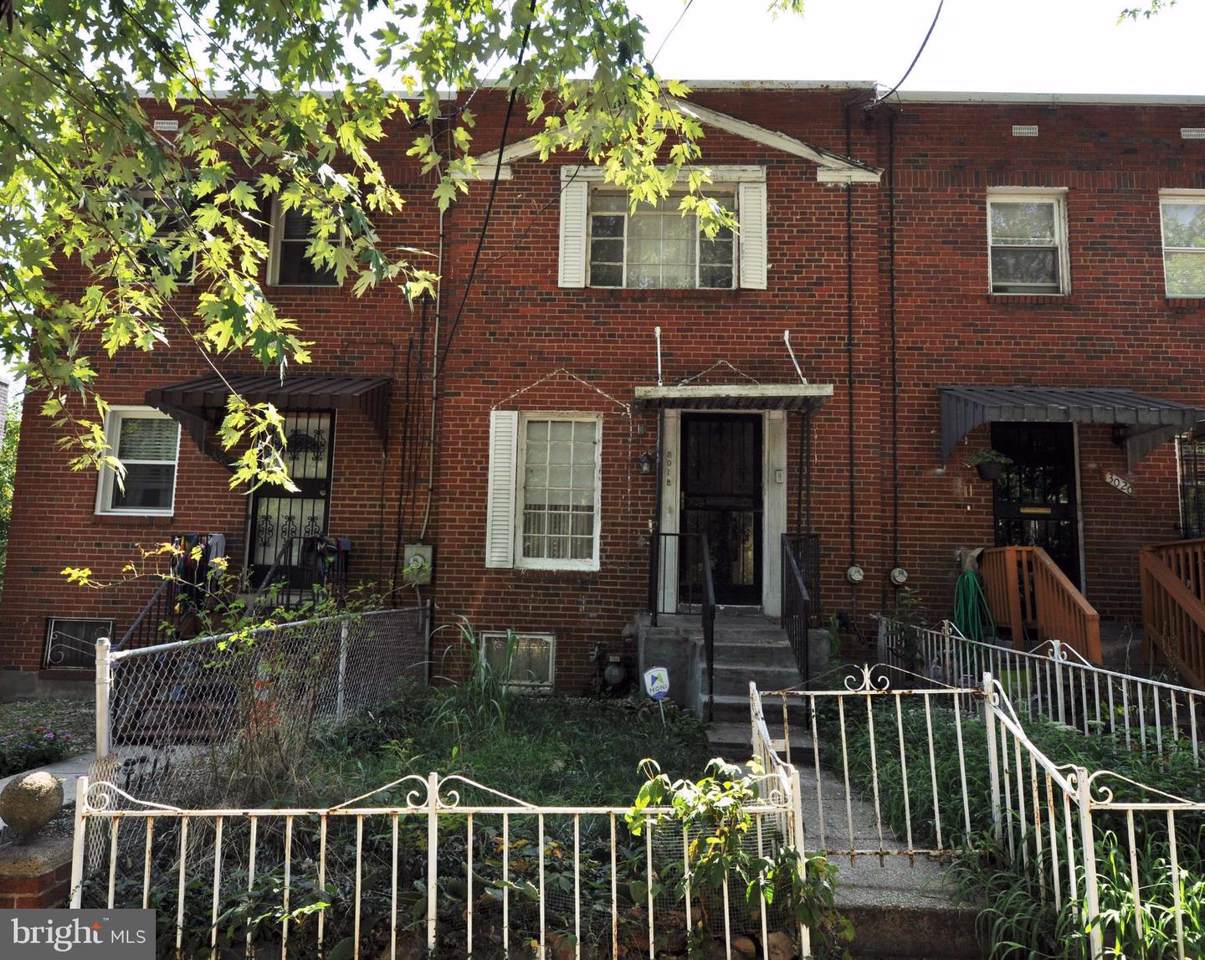 3018 22ND Street - Photo 1