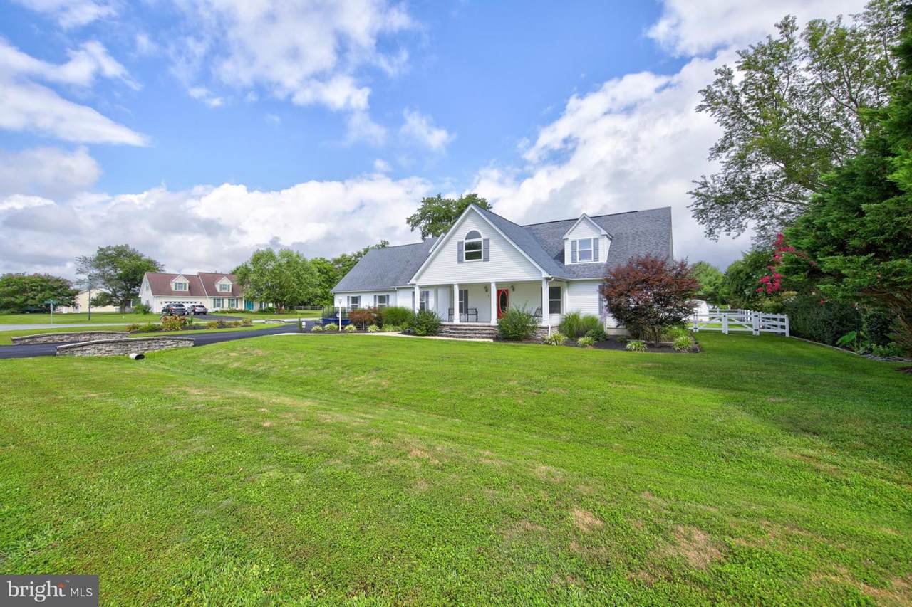 5 Falcon Crest Drive - Photo 1