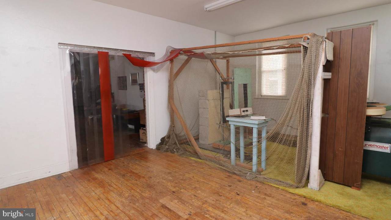 214 4TH Street - Photo 1