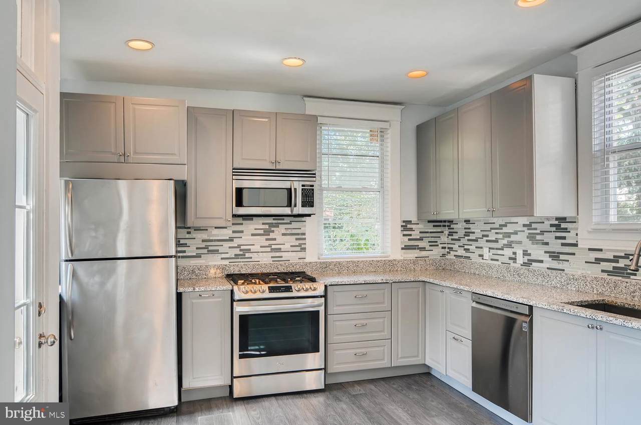 4219 Parkmont Avenue - Photo 1