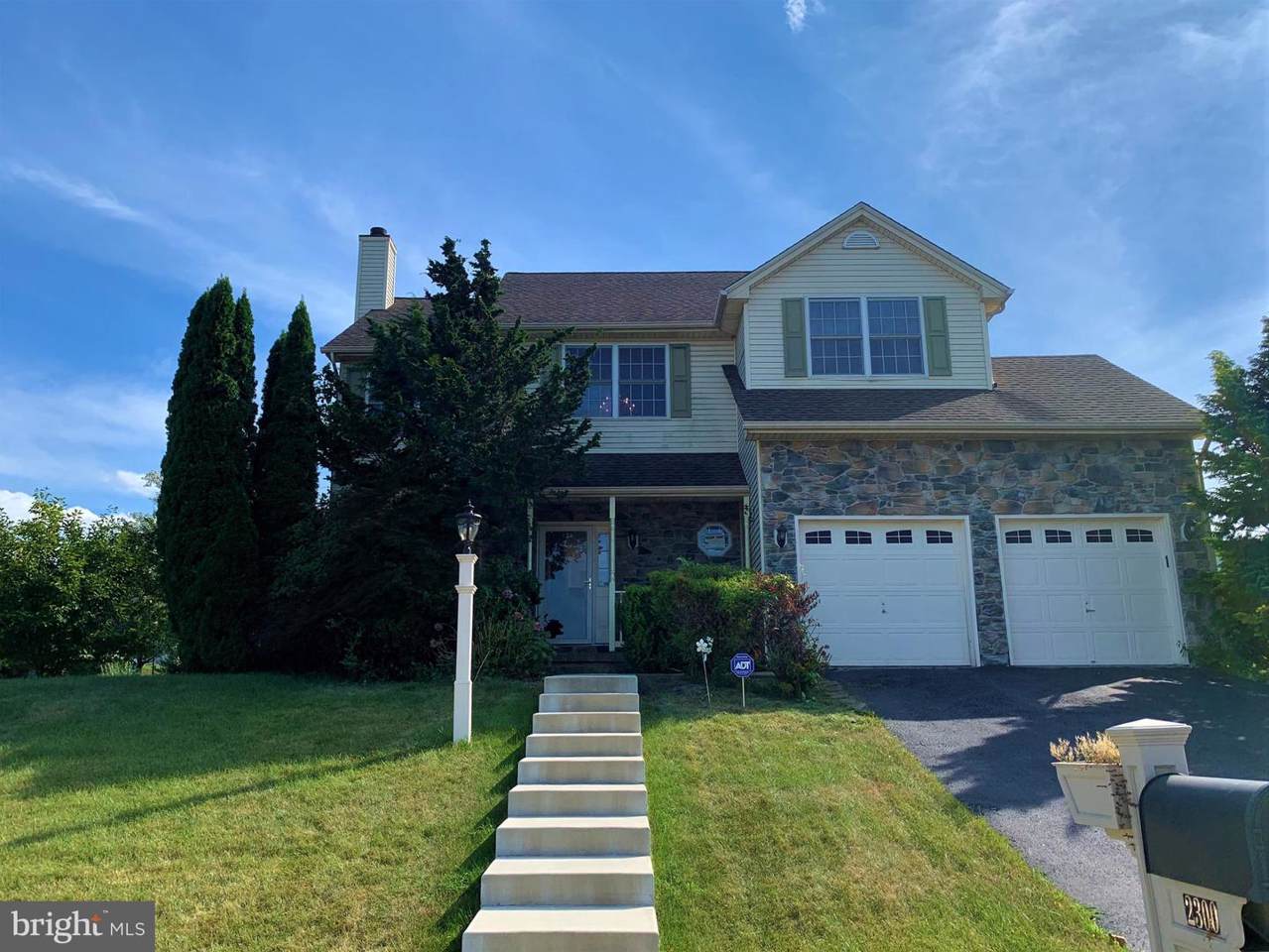 2300 Cypress - Photo 1
