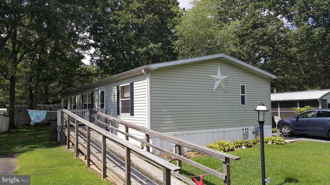 6 Elmwood Drive - Photo 1