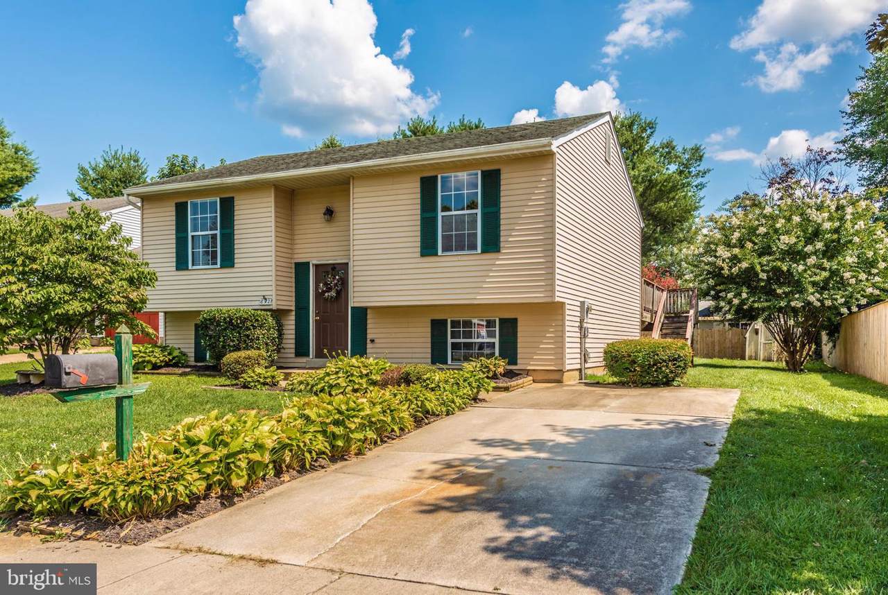 842 Insley Circle - Photo 1