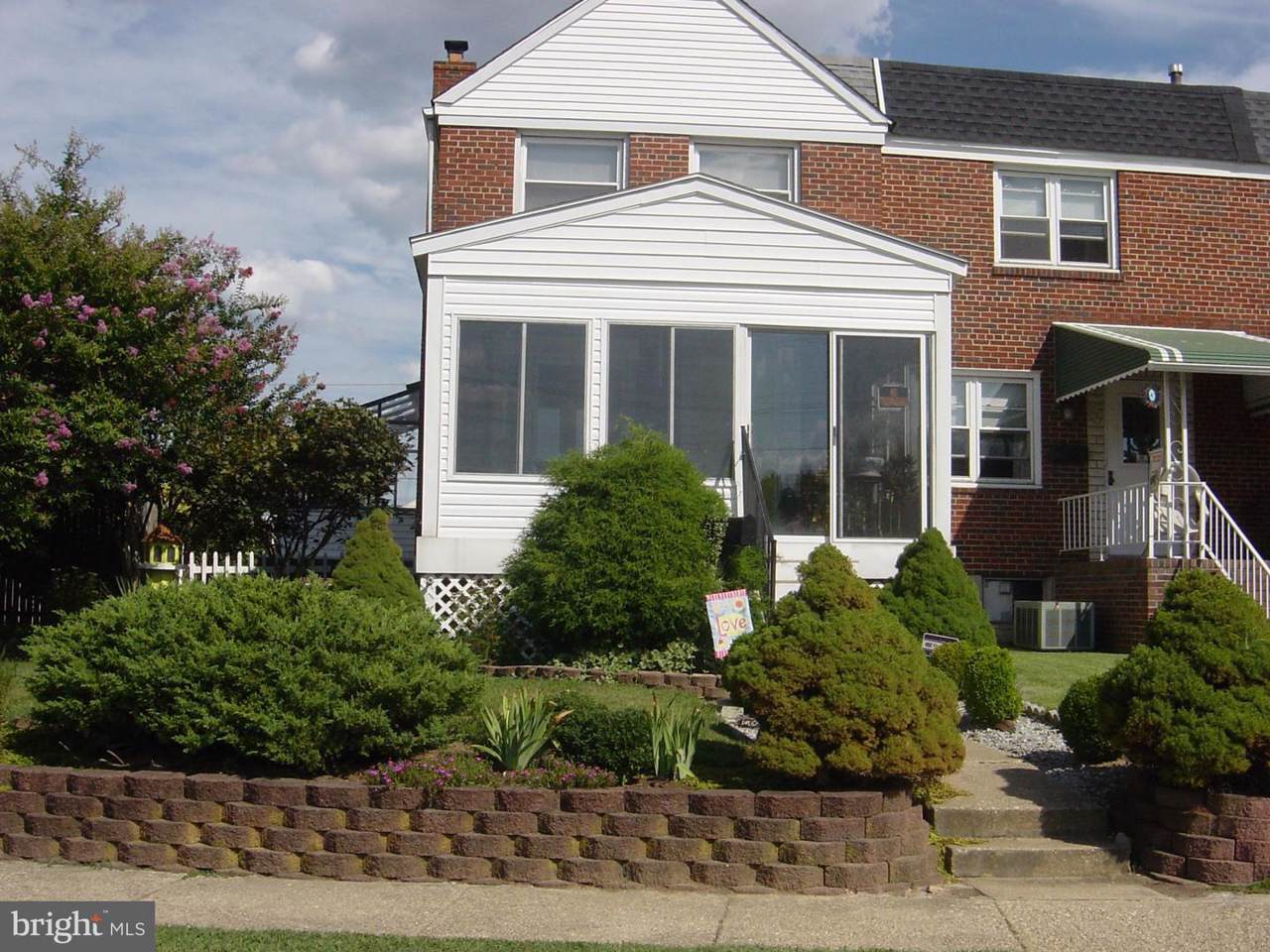 1825 Merritt Boulevard - Photo 1