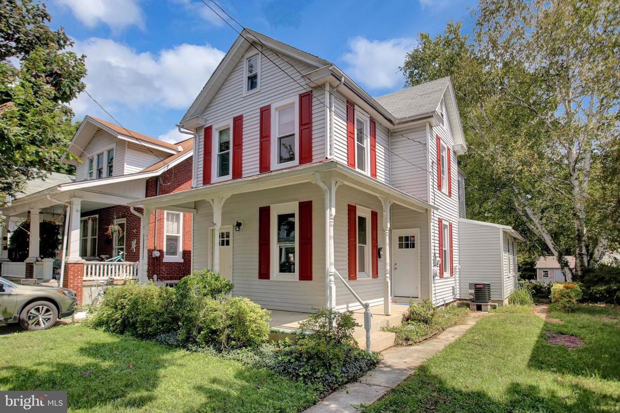 29 8TH Street - Photo 1