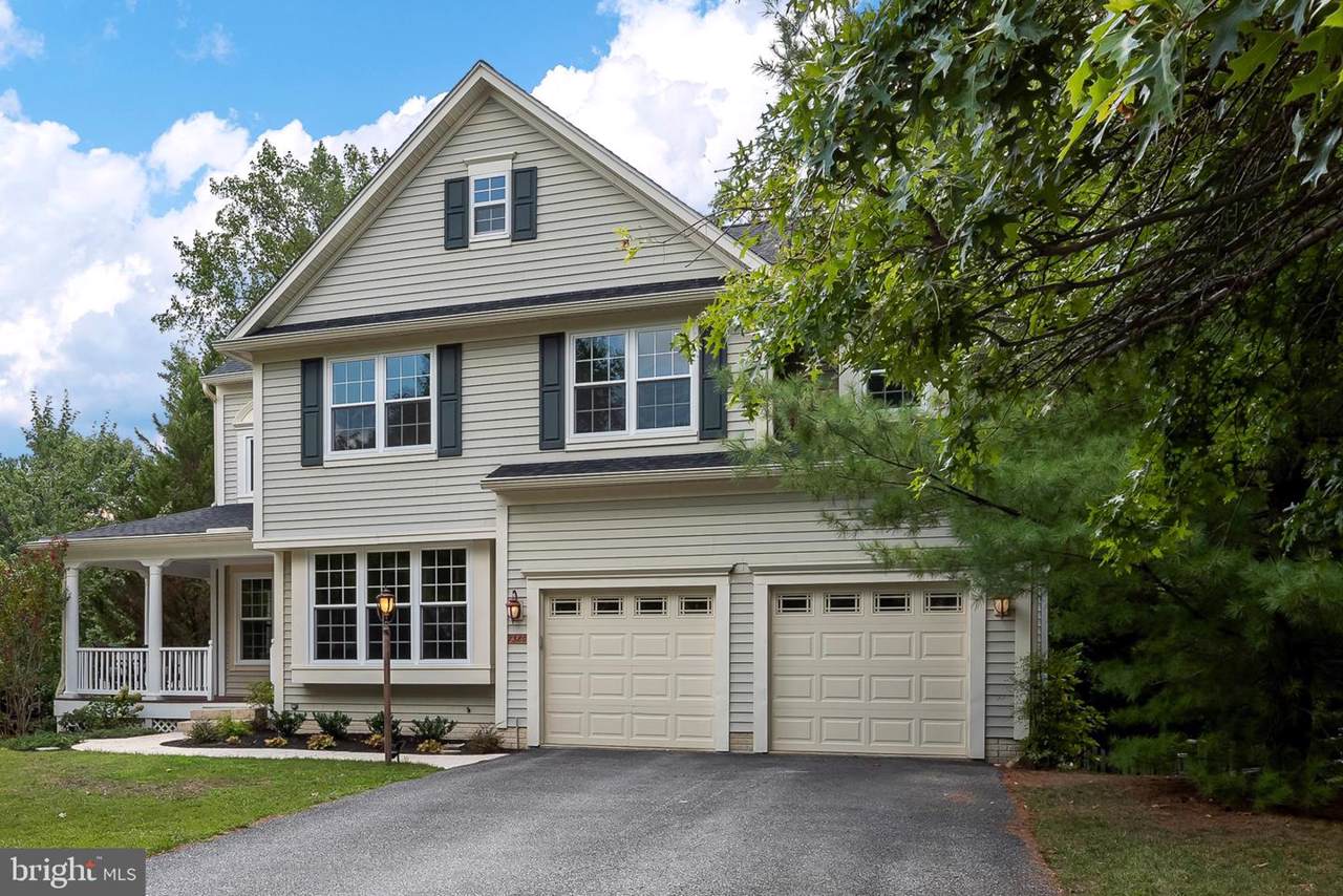 7380 Gardenview Drive - Photo 1