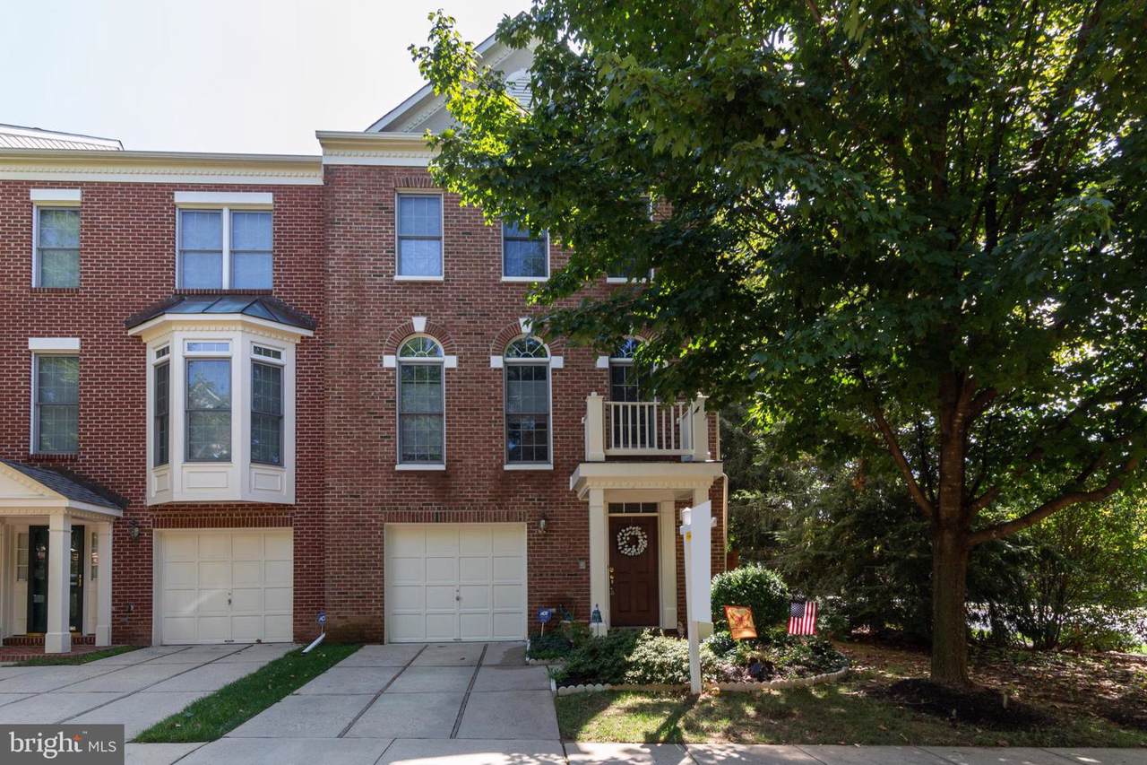 4067 Heatherstone Court - Photo 1